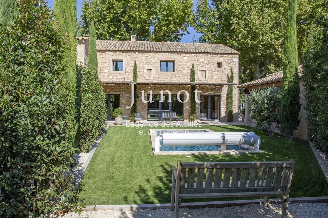 Country House in Maussane-les-Alpilles, Provence-Alpes-Côte d'Azur, France 2 - 13686743