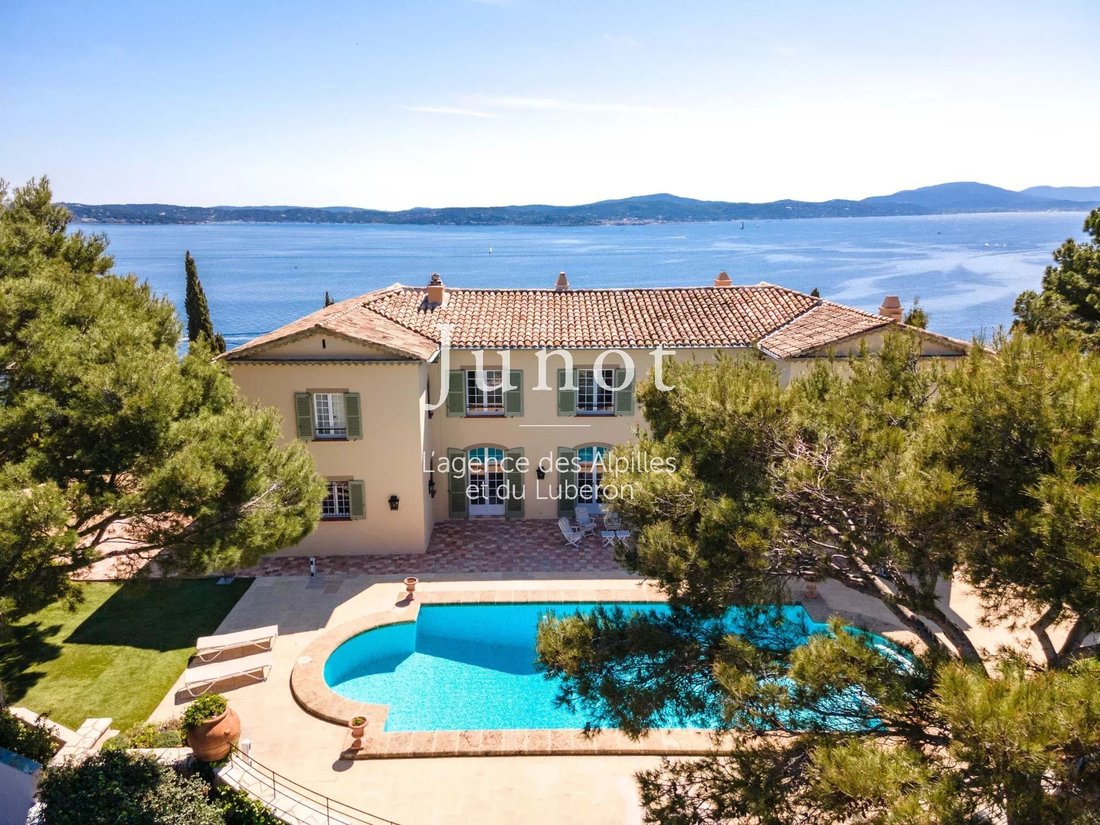 Country House in Ville-Les Saquedes-Le Bouillonnet, Sainte-Maxime, France 2 - 13687758