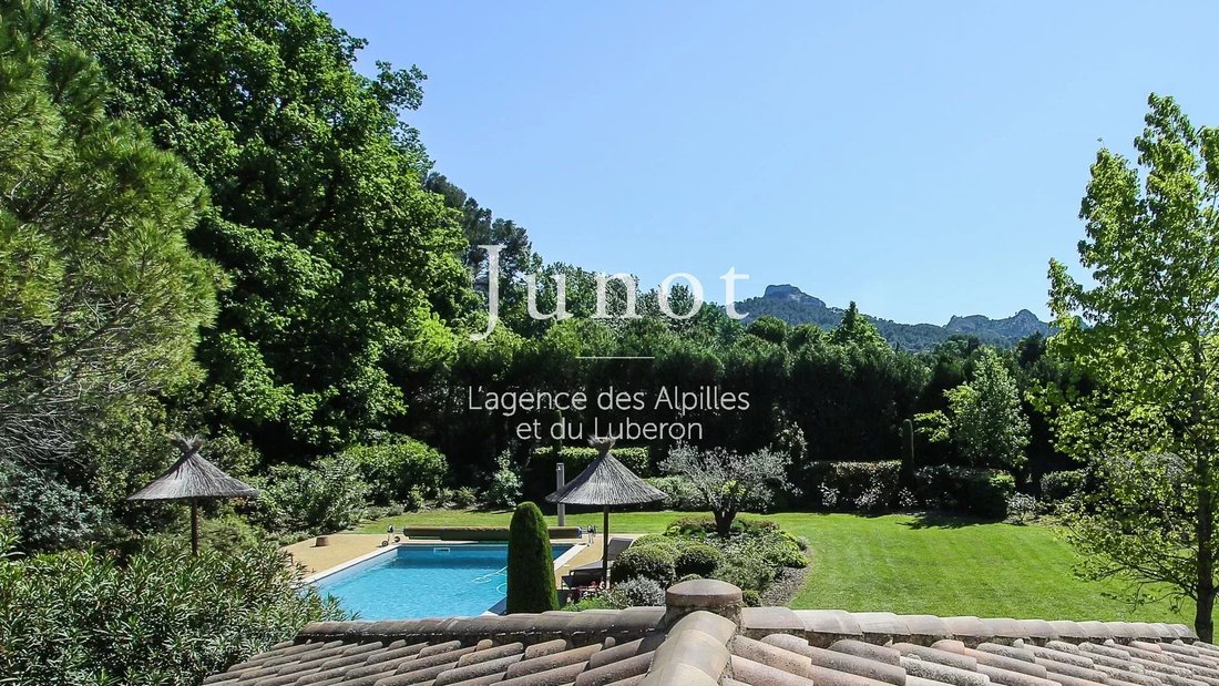 Villa in Saint-Rémy-de-Provence, Provence-Alpes-Côte d'Azur, France 3 - 13686941