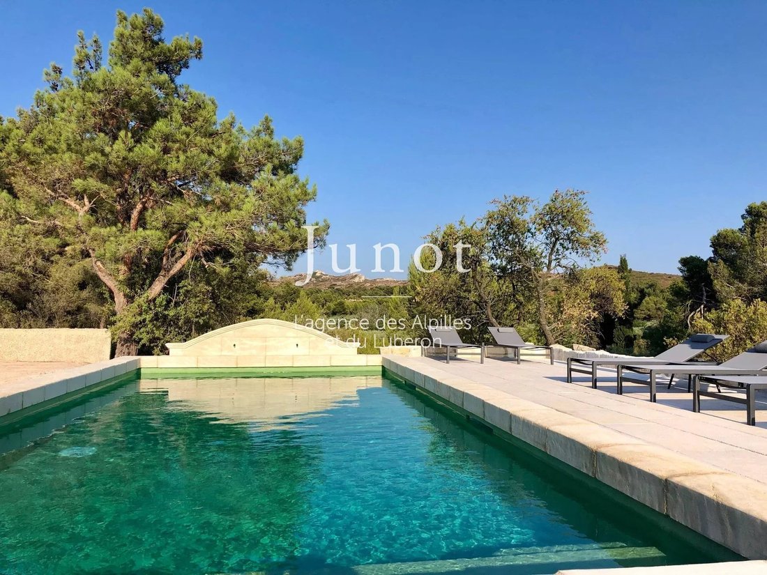Country House in Les Baux-de-Provence, Provence-Alpes-Côte d'Azur, France 2 - 13687912