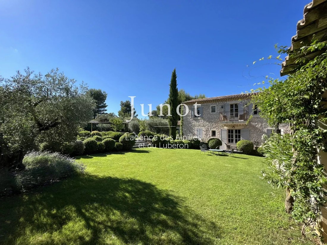 Country House in Eygalières, Provence-Alpes-Côte d'Azur, France 2 - 13687687