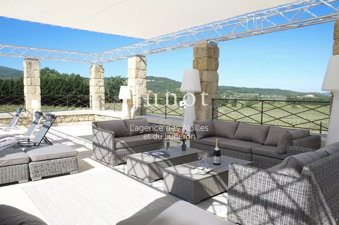 Country House in Bonnieux, Provence-Alpes-Côte d'Azur, France 3 - 13688027