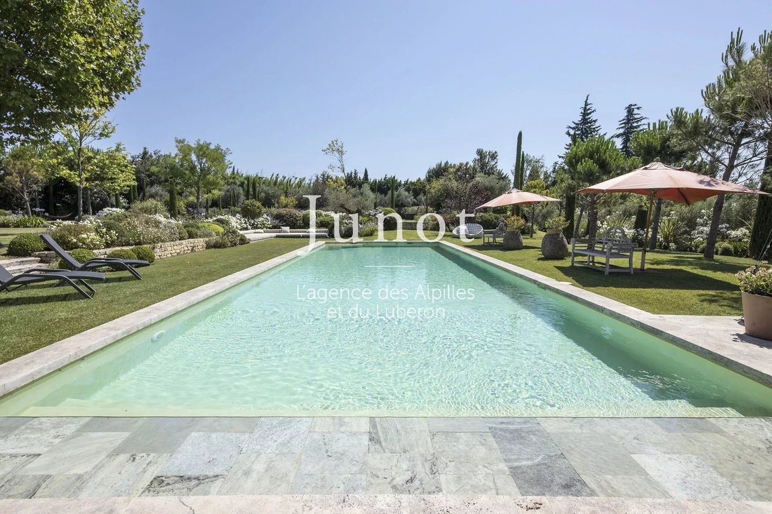 Country House in Hôtel de Ville-Planchette, Levallois-Perret, France 3 - 13687930