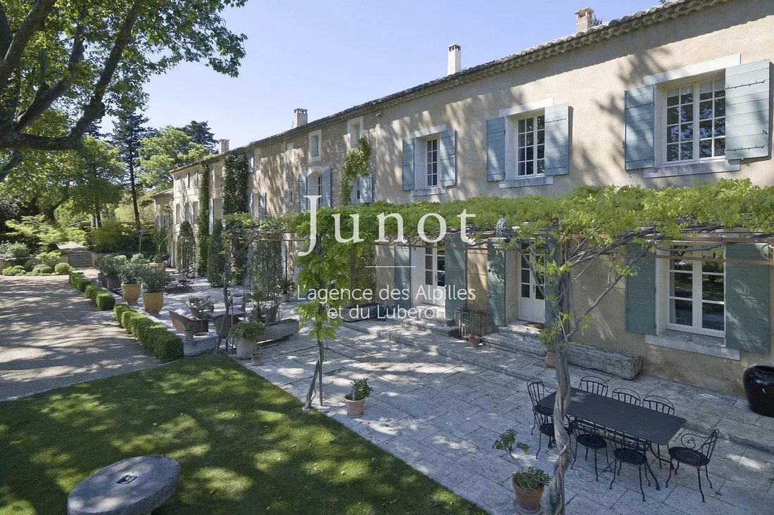 Country House in Saint-Rémy-de-Provence, Provence-Alpes-Côte d'Azur, France 5 - 13689159