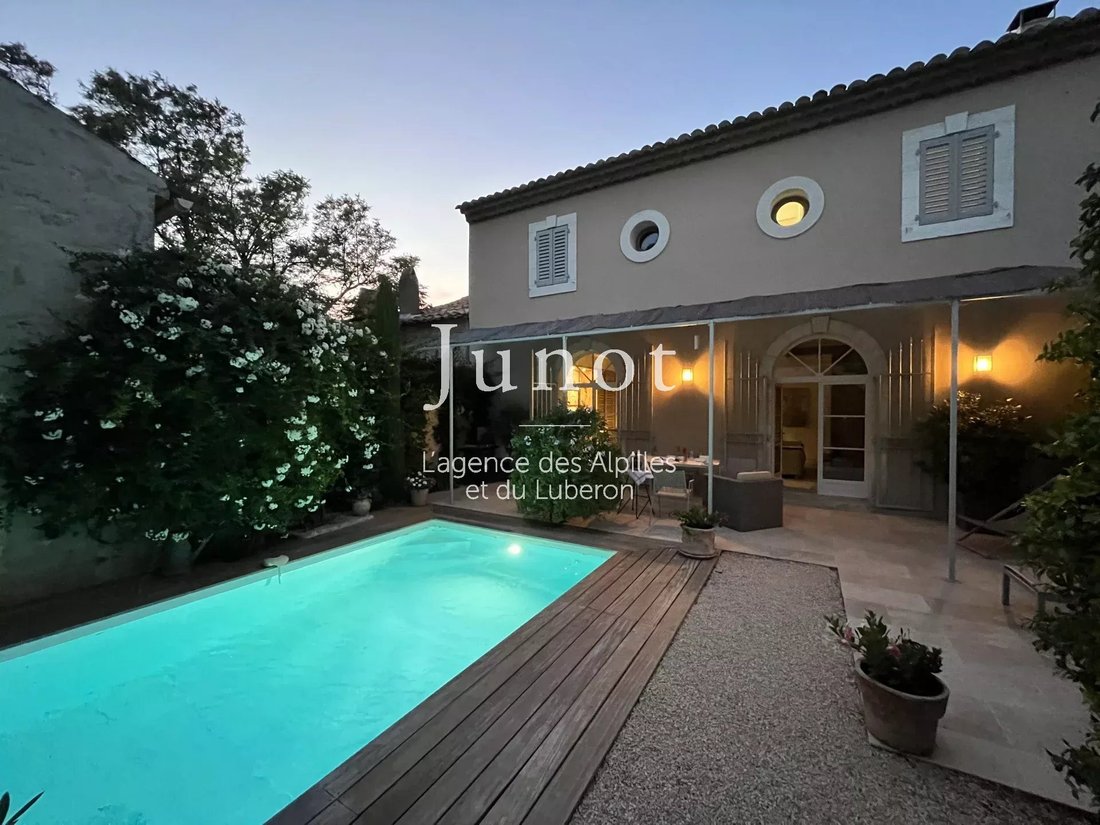 House in Maussane-les-Alpilles, Provence-Alpes-Côte d'Azur, France 2 - 13688300