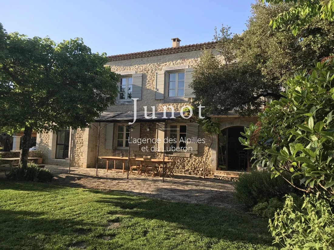 Country House in Bonnieux, Provence-Alpes-Côte d'Azur, France 4 - 13688083