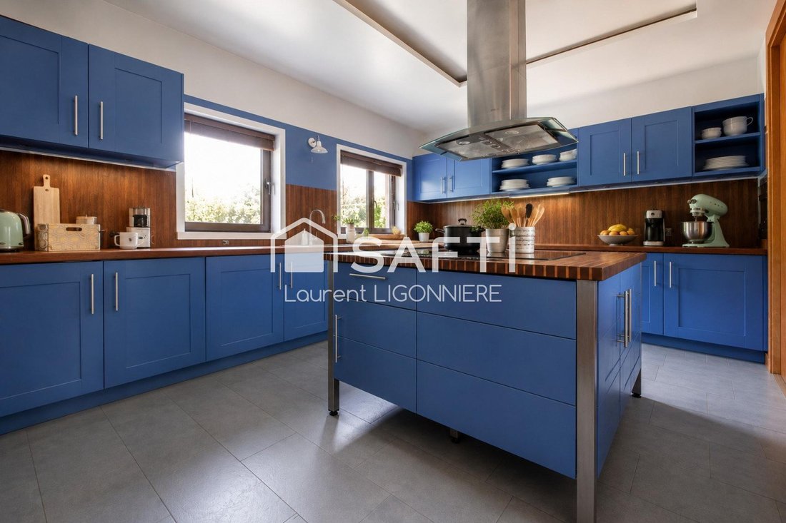 House in La Queue-en-Brie, Ile-de-France, France 5 - 18531770