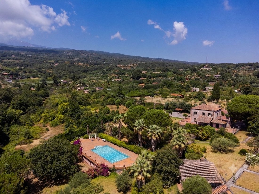 Villa in Piedimonte Etneo, Sicily, Italy 1 - 18531242