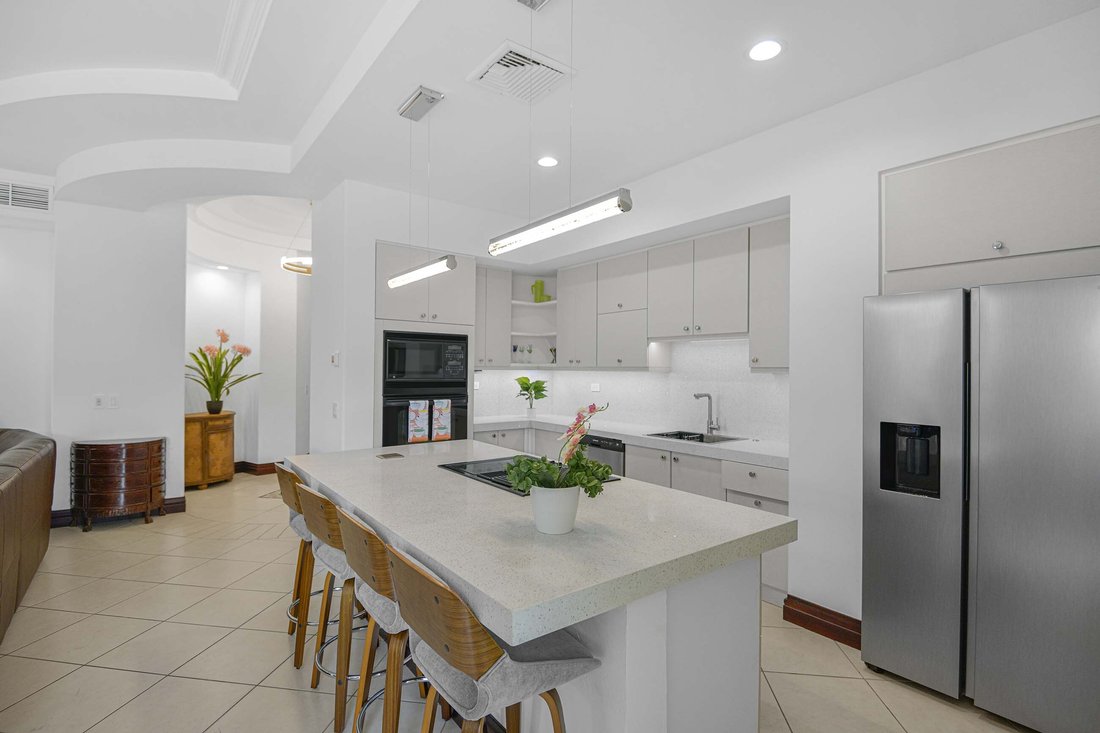 Condo in Playa Herradura, Puntarenas Province, Costa Rica 5 - 18531686