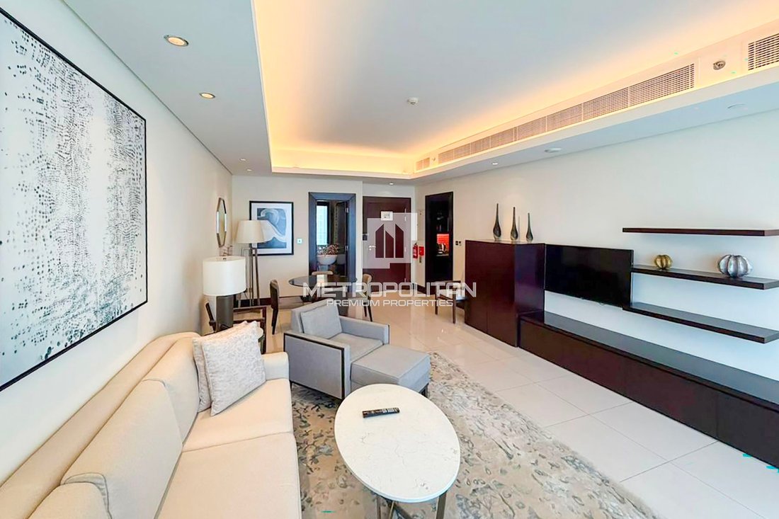 Apartment in Burj Khalifa Lake, Downtown Dubai, Dubai 2 - 18531622