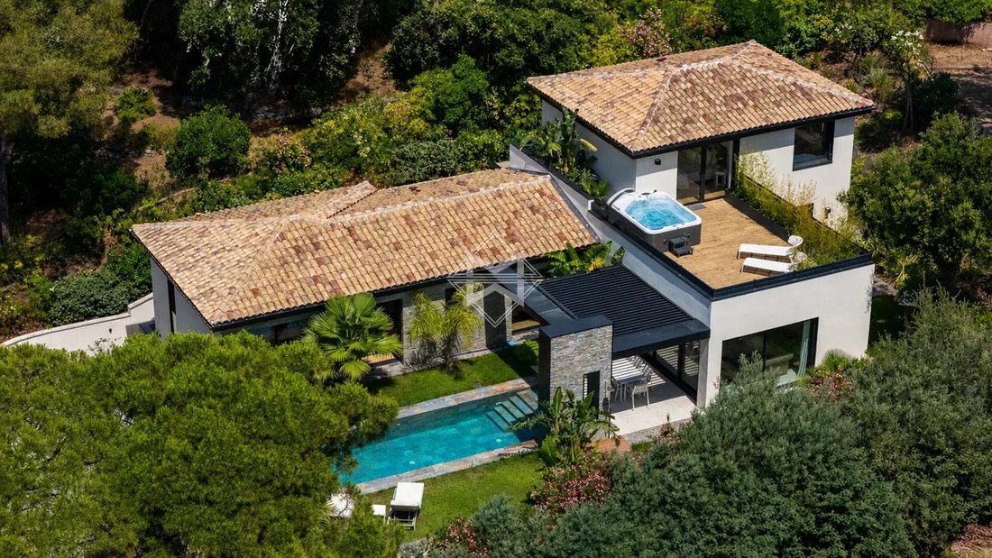 Villa in Basse Suane-Les Virgiles, Sainte-Maxime, France 1 - 18531625