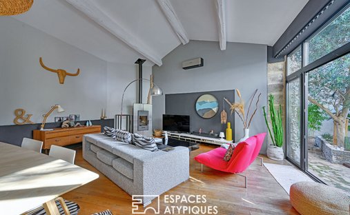 Villa in Centre Ville, Castries, France 1