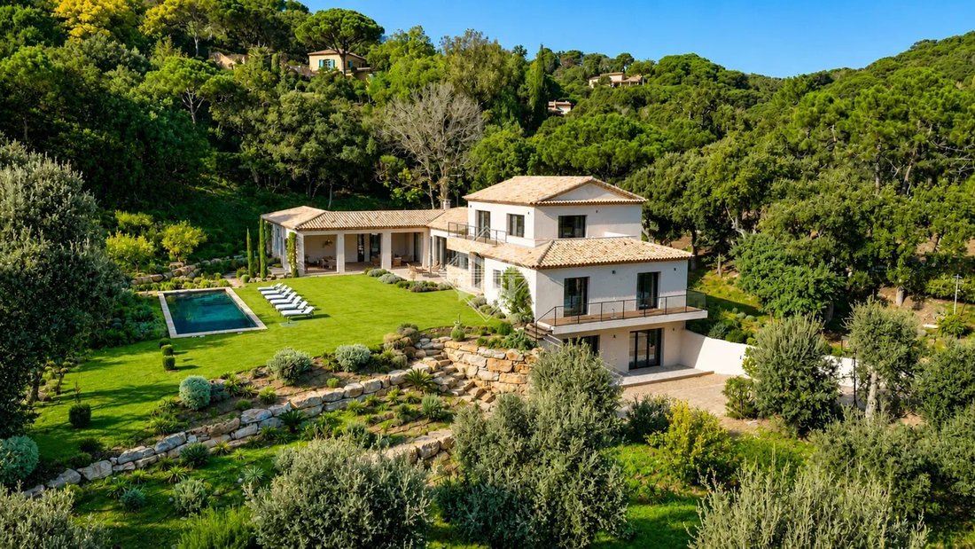 Villa in La Croix-Valmer, Provence-Alpes-Côte d'Azur, France 2 - 17061835