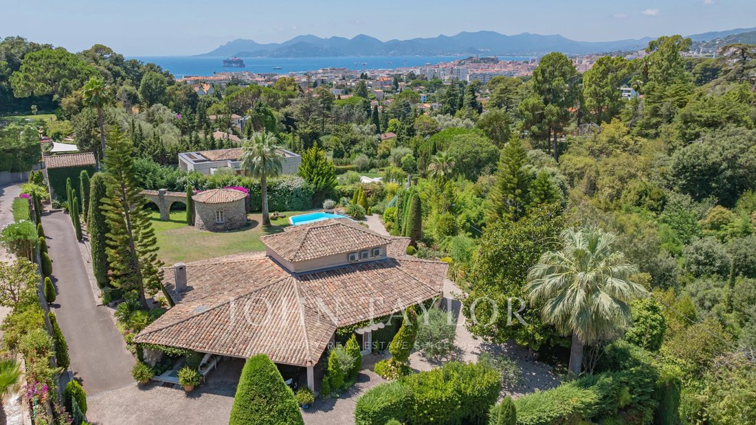 Villa in Montfleury, Cannes, France 2 - 18531614