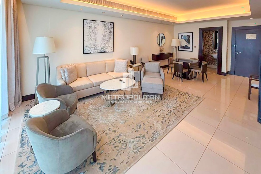 Apartment in Burj Khalifa Lake, Downtown Dubai, Dubai 1 - 18531622