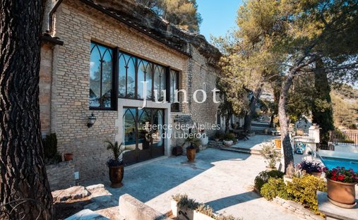 House in Goult, Provence-Alpes-Côte d'Azur, France 1