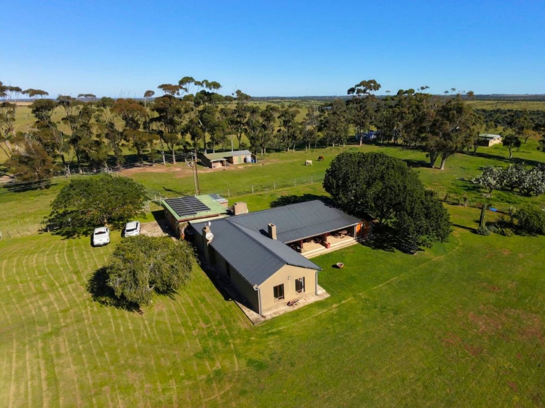 Farm Ranch in Makhanda, Eastern Cape, South Africa 1 - 18531620