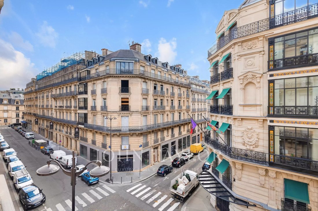 Apartment in Triangle d'Or, Paris 8e Arrondissement, Paris 3 - 18531615