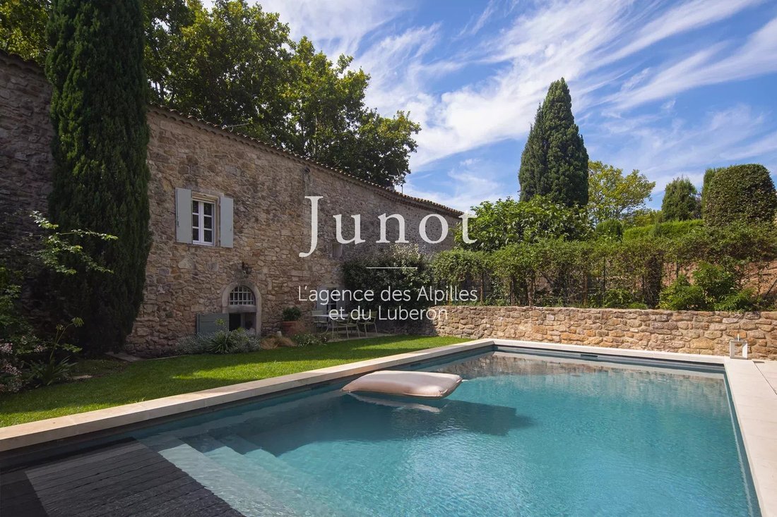 Country House in Maussane-les-Alpilles, Provence-Alpes-Côte d'Azur, France 1 - 18526670