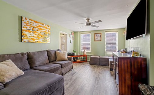 House in New York, New York, United States 1