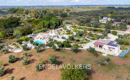 Villa in Ludovico Street - Corso Umberto I - Vittorio Emanuele Street, Ostuni, Apulia 1