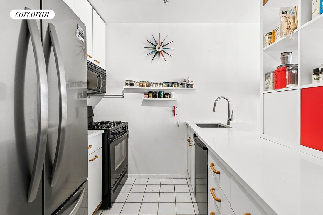 Condo in New York, New York, United States 4 - 17398389