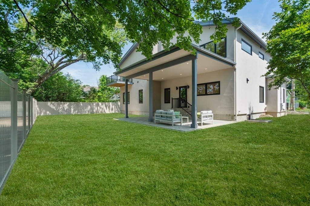 House in Newton, Massachusetts, United States 2 - 18193989
