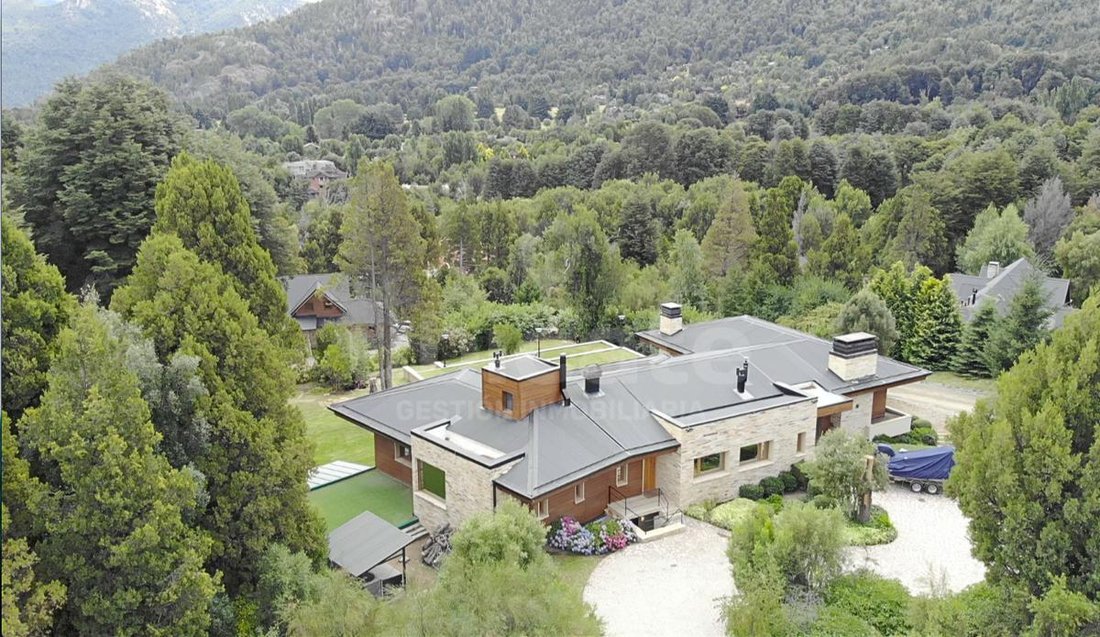 House in San Carlos de Bariloche, Río Negro, Argentina 2 - 18531809