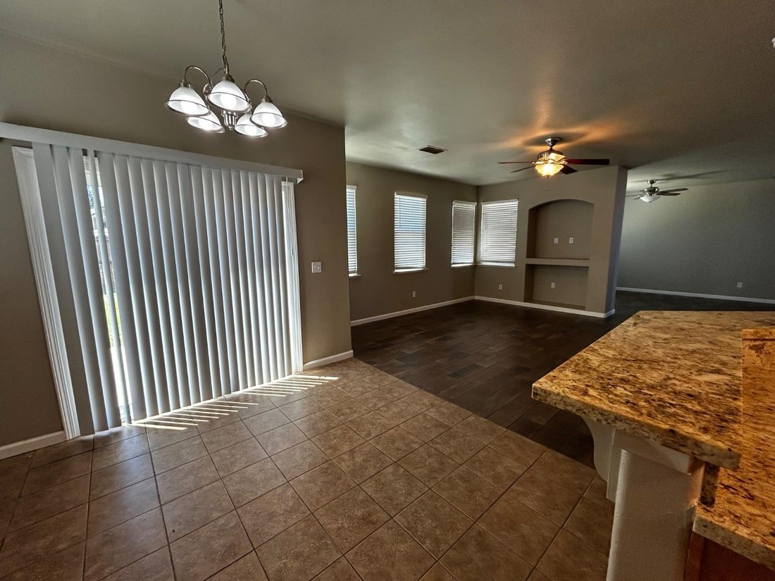 House in Galt, California, United States 5 - 18521607