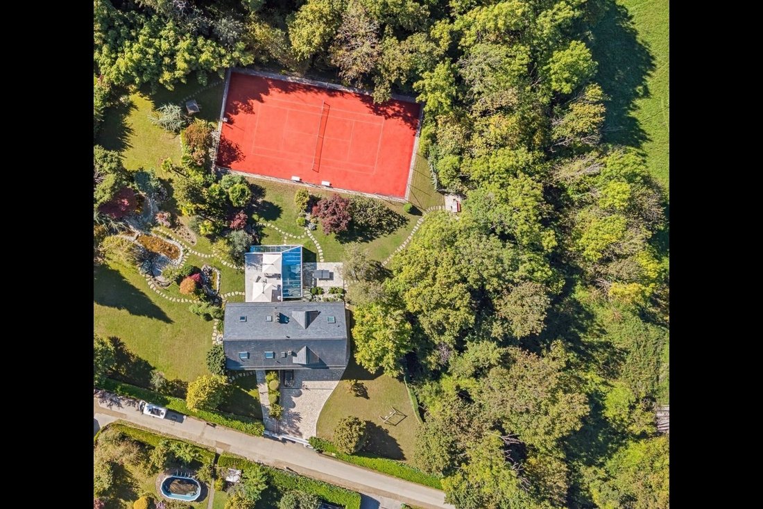 Andere in Crans-près-Céligny, Waadt, Schweiz 4 - 18530958