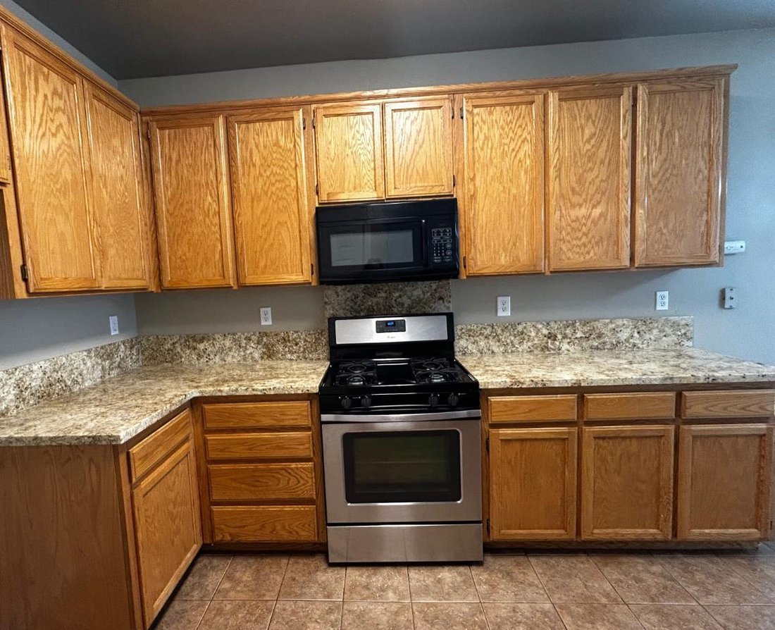 House in Galt, California, United States 3 - 18521607