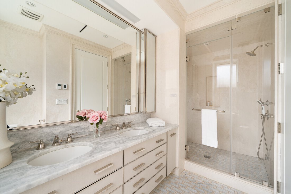 Apartment in New York, New York, United States 5 - 17599635