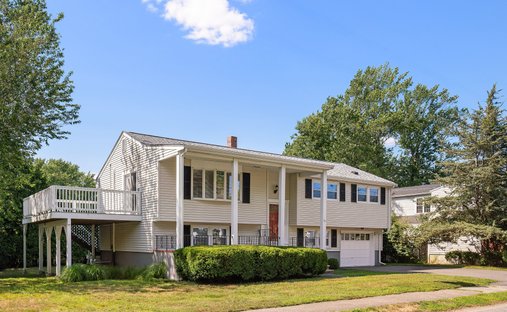 House in Norwood, Massachusetts, United States 1