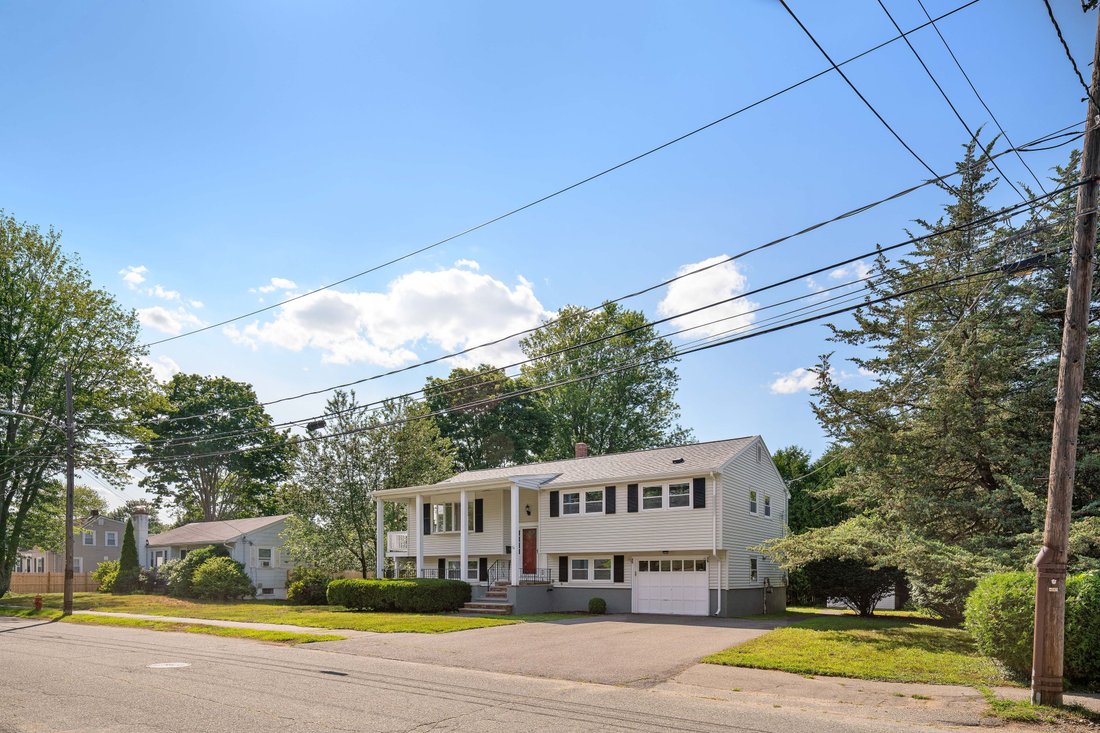 House in Norwood, Massachusetts, United States 2 - 18531989