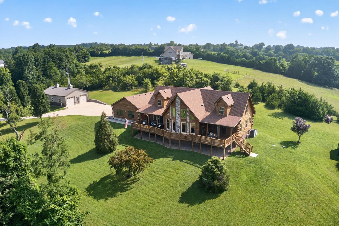 House in Harrodsburg, Kentucky, United States 1 - 18321534