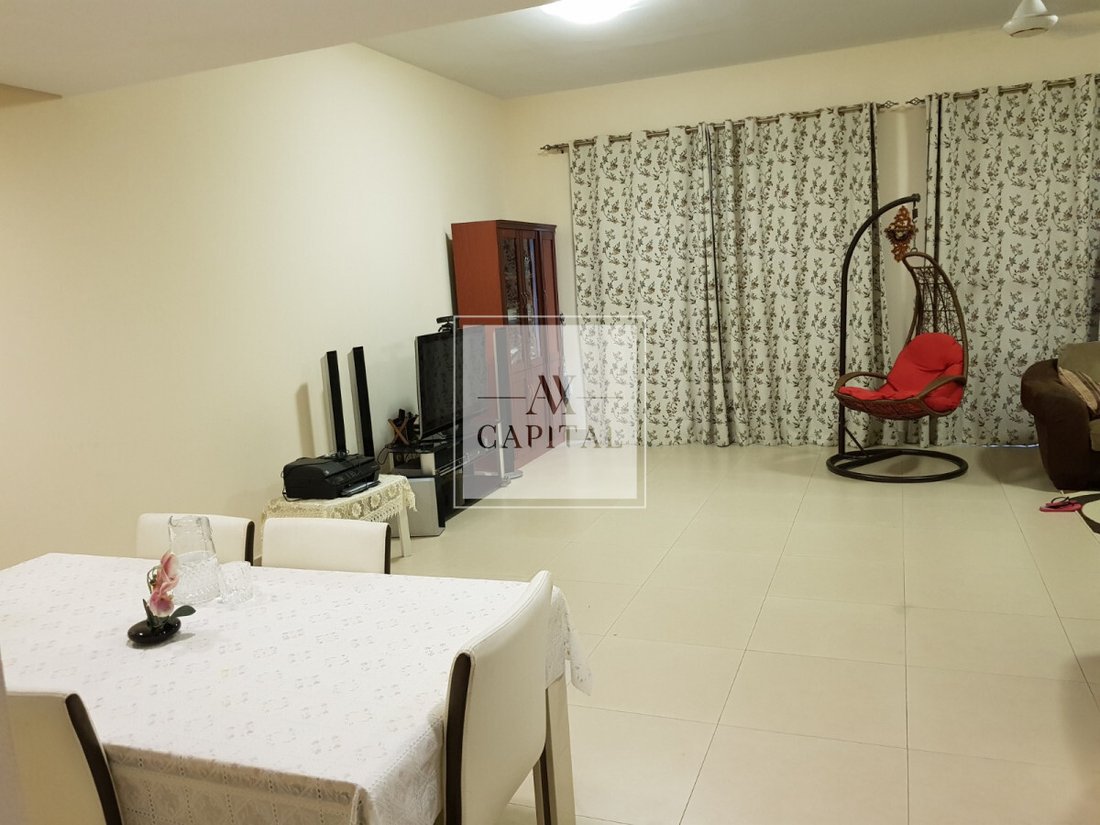 Townhouse in JVC / Jumeirah Village Circle, Dubai, United Arab Emirates 4 - 18533605