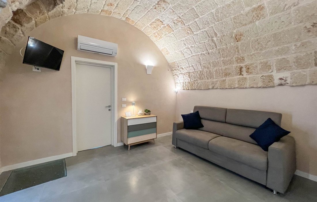 House in Historic Center, Monopoli, Italy 2 - 18535948