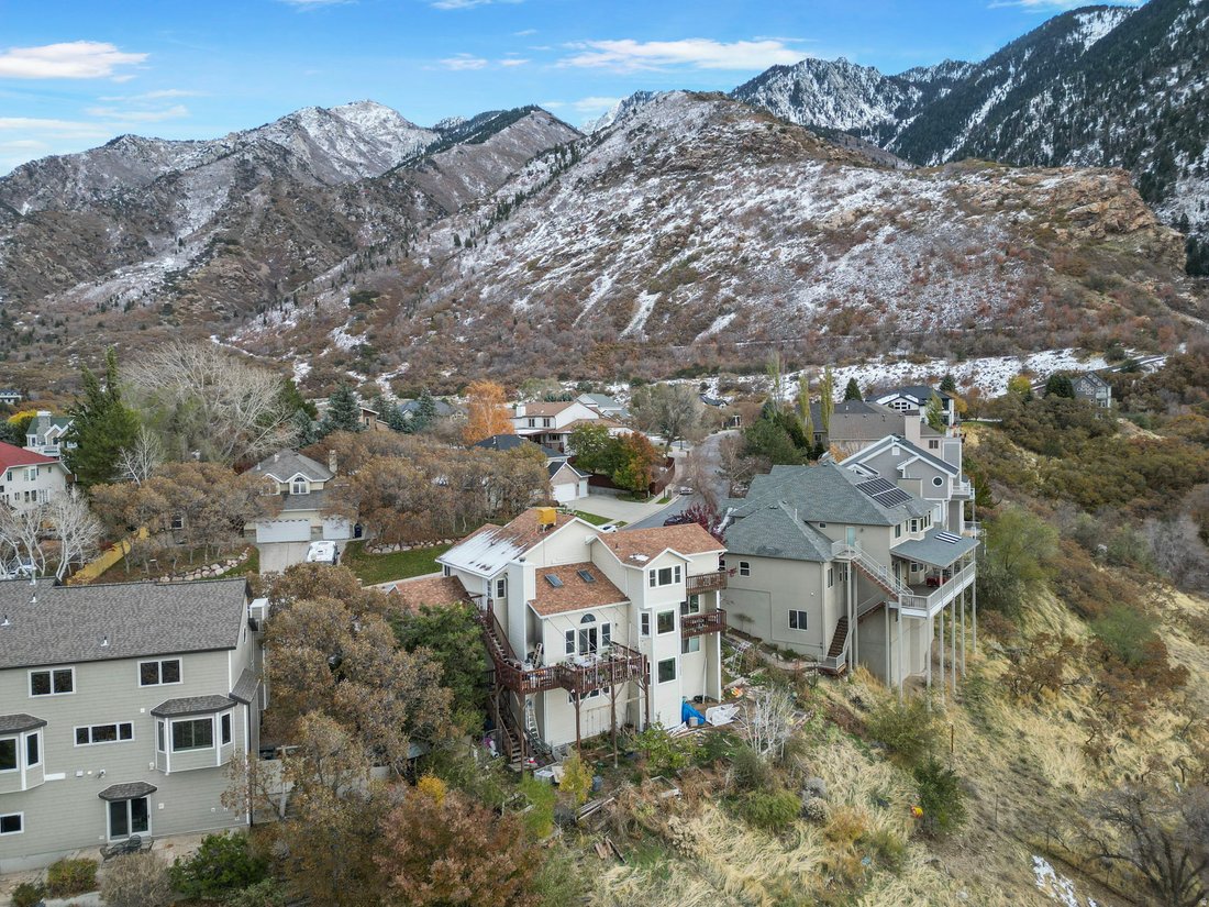 House in Sandy, Utah, United States 5 - 18535035