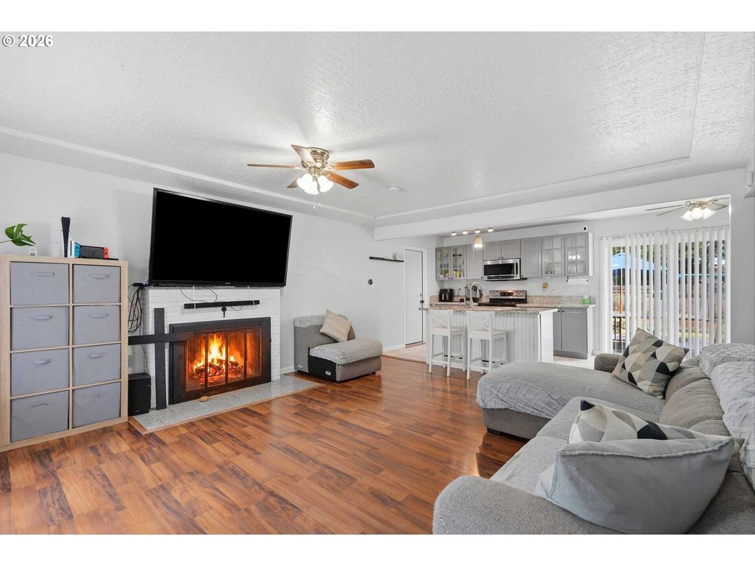House in Milwaukie, Oregon, United States 4 - 18534630
