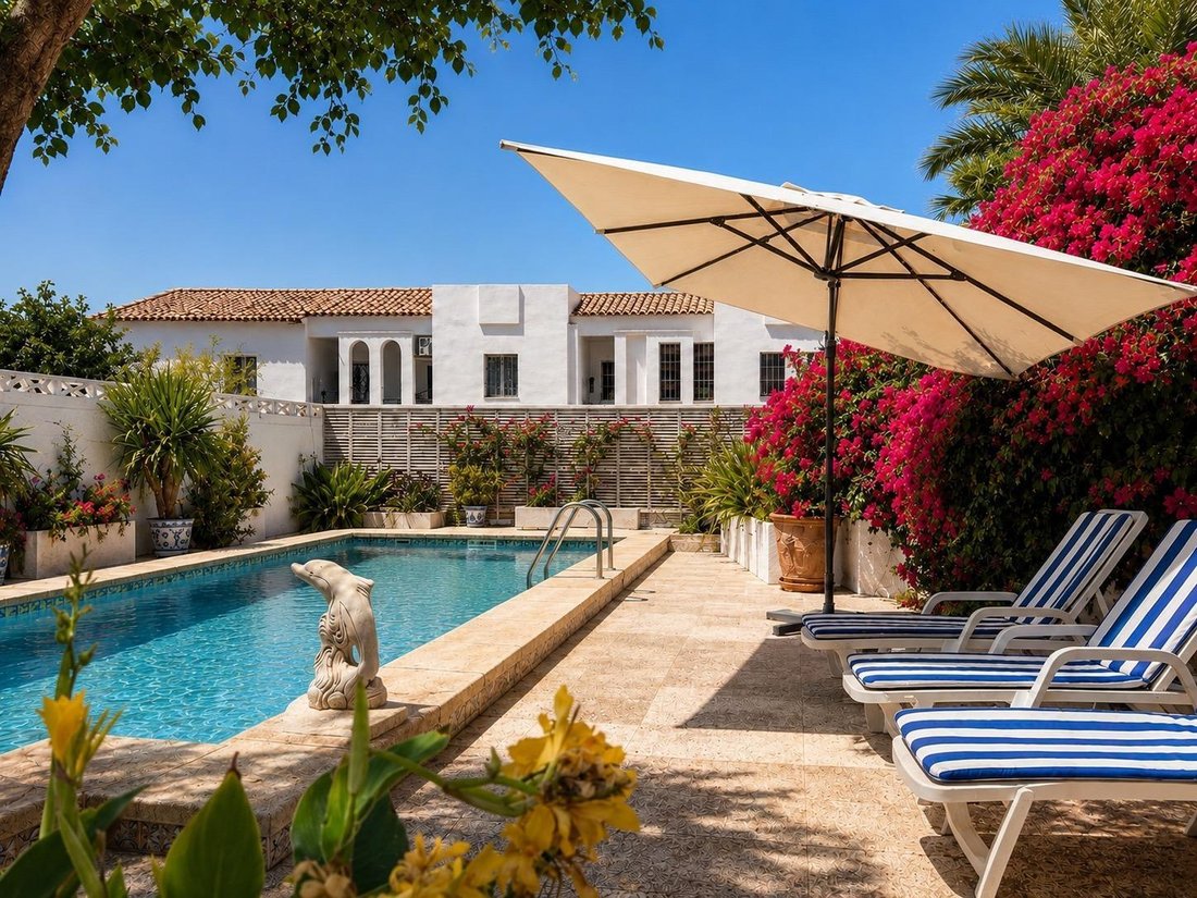 Villa in Roquetas de Mar, Andalusia, Spain 1 - 18535047