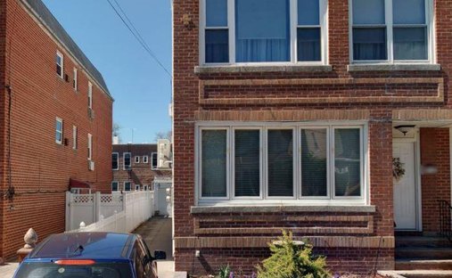 House in New York, New York, United States 1