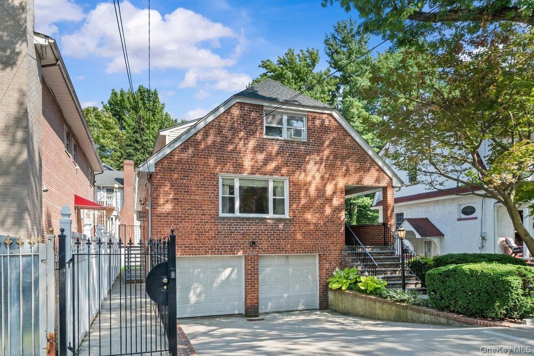 House in New York, New York, United States 1 - 18536011