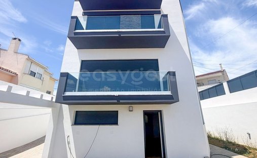 House in Sao Domingos de Rana, Lisbon, Portugal 1