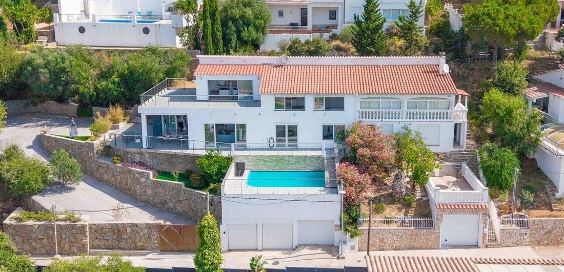 Villa in Roses, Catalonia, Spain 1 - 18532533