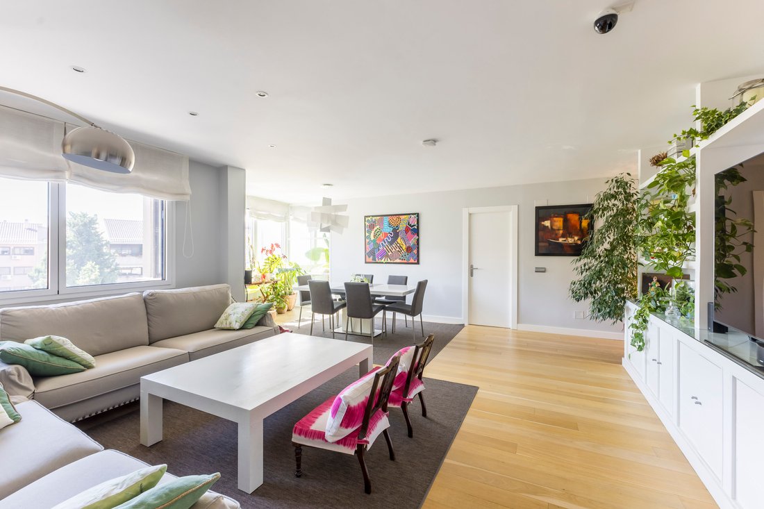 Apartment in Pozuelo de Alarcon, Comunidad de Madrid, Spain 1 - 18536019