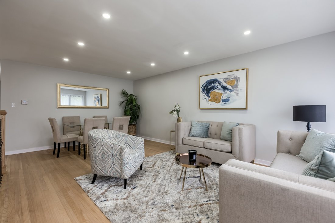 House in Skokie, Illinois, United States 3 - 18535005