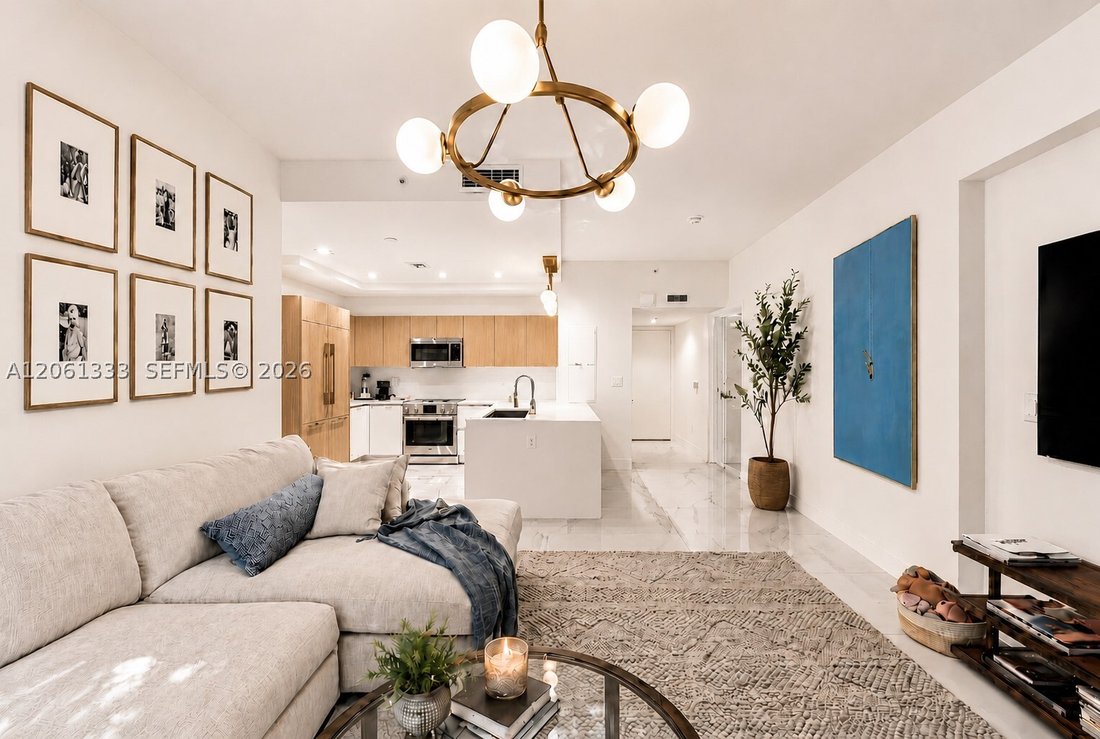 Condo in Miami, Florida, United States 4 - 18534728