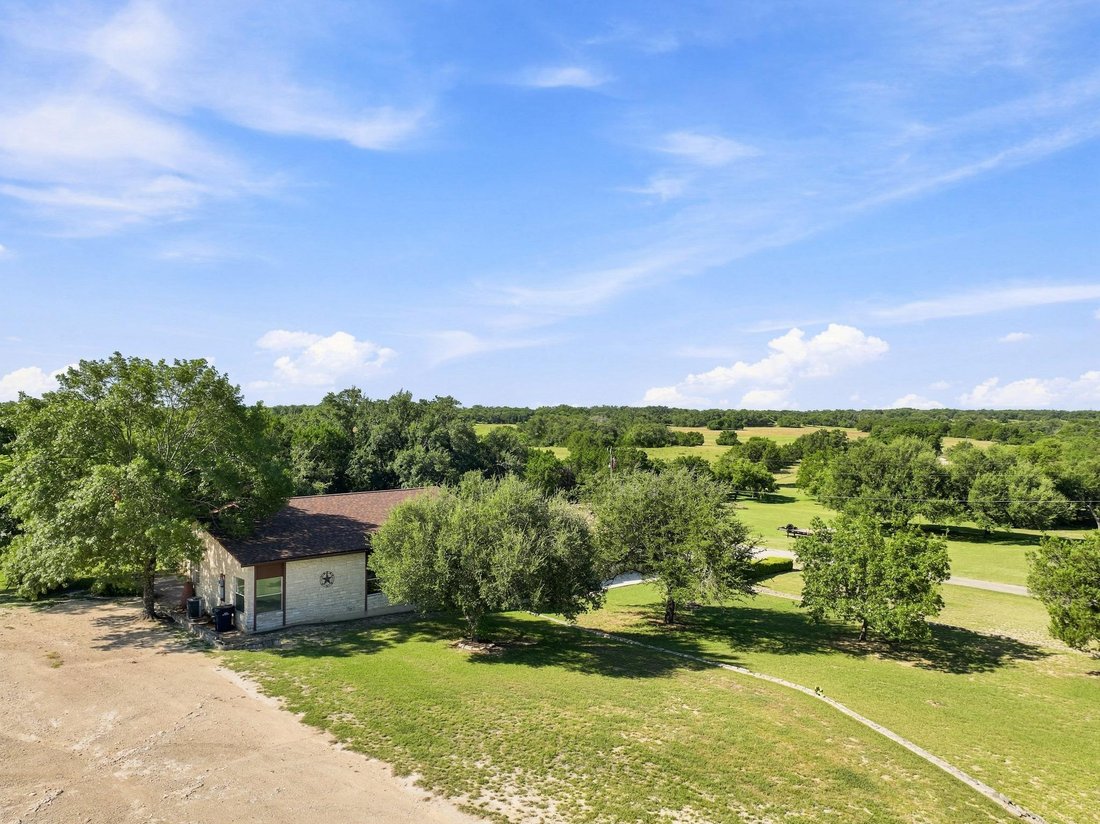 House in Liberty Hill, Texas, United States 5 - 18534617