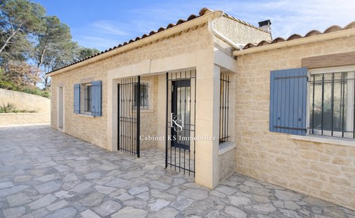 Villa in Châteauneuf-le-Rouge, Provence-Alpes-Côte d'Azur, France 1