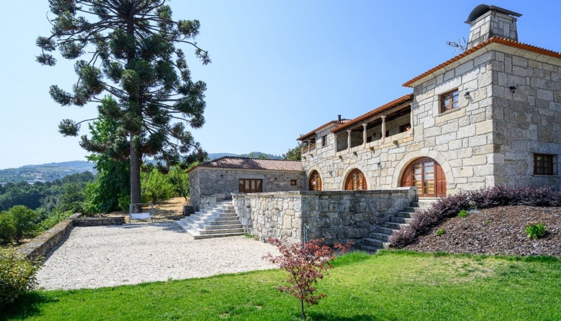 Farm Ranch in Refojos de Basto, Outeiro e Painzela, Braga, Portugal 1 - 12852317